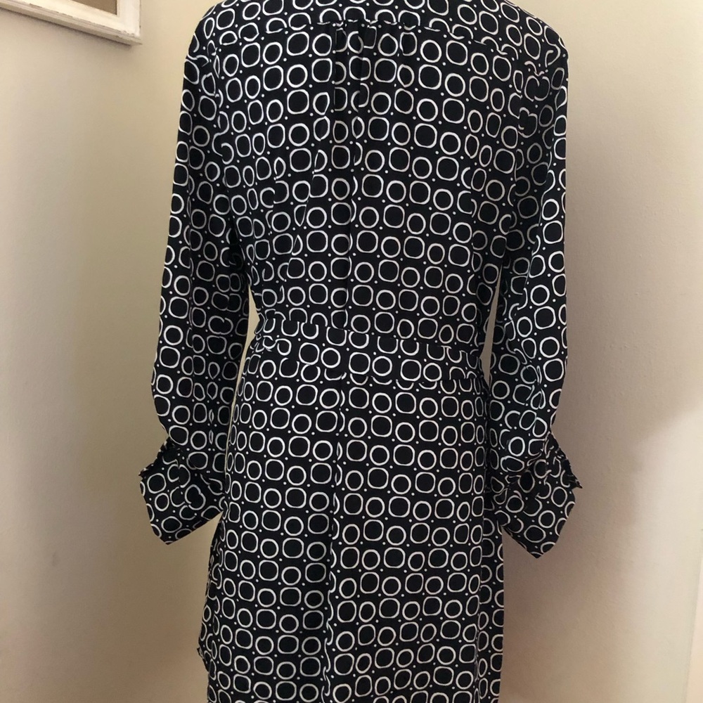 Banana Republic Black & White Geometric Shirt Dress with Tie Waist - Picture 2 of 5
